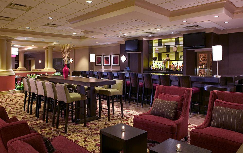 达拉斯市场中心喜来登套房酒店 外观 照片
